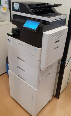 Impressora laser monocromática do laboratório de informática - TIC