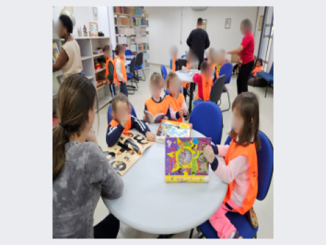 Crianças do Centro de Educação Infantil Zuleika Noaves