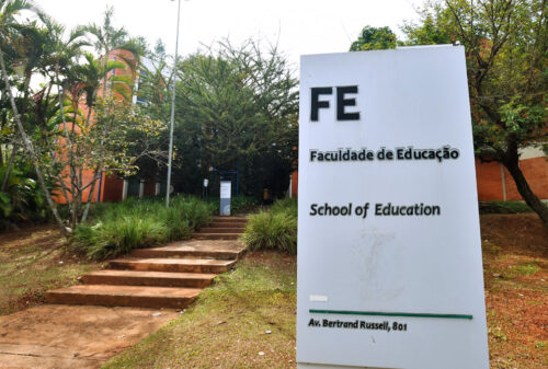 Fachada da FE