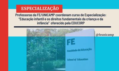 Foto da placa da entrada da Faculdade de Educação com título da matéria escrito acima.